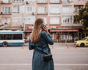 Il Ritmo della Città all'Era del Digitale: Cambiamenti e Sfide